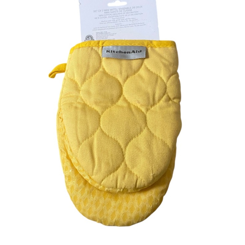KitchenAid Yellow Mini Mitts - Picture 3 of 4